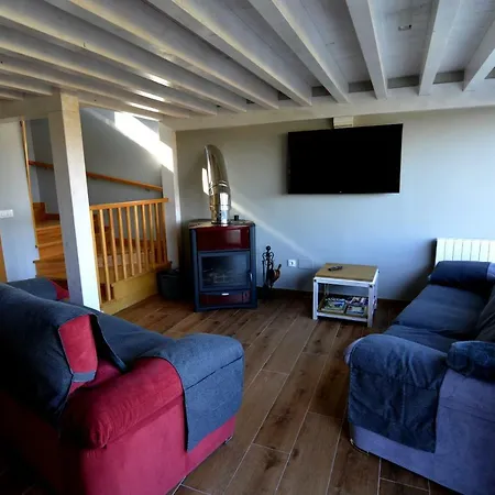 度假居 El Ponton De *